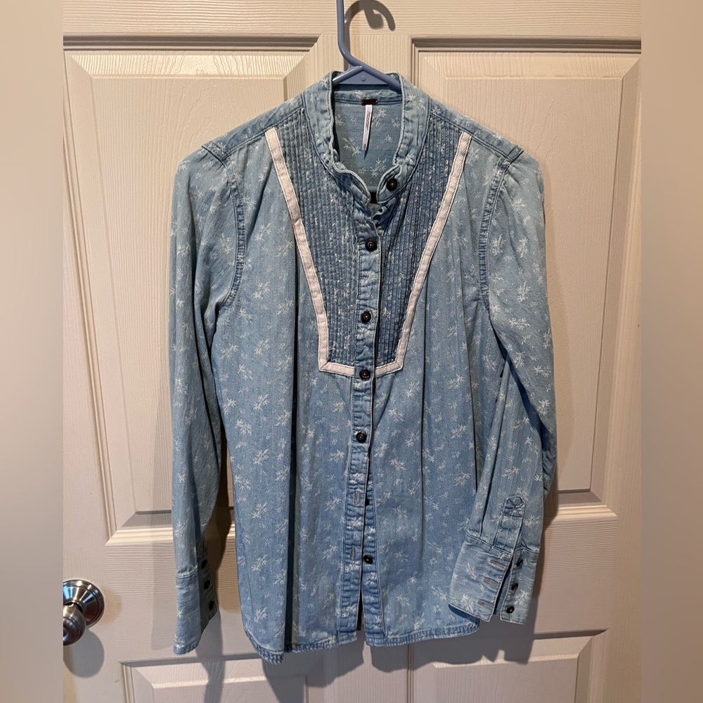 Free people small denim shirt